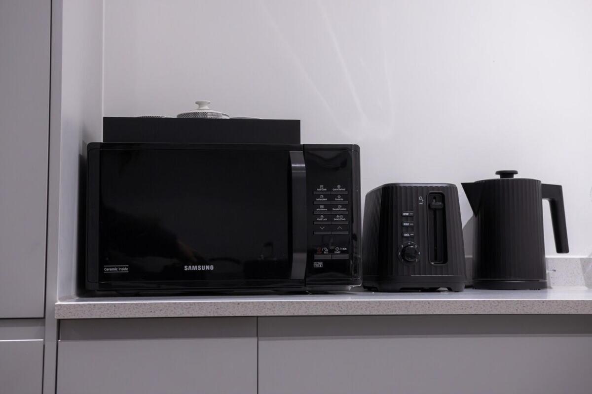 Luxury Mcr 2Bed,2Bath Apartment- Central Location! แมนเชสเตอร์ ภายนอก รูปภาพ
