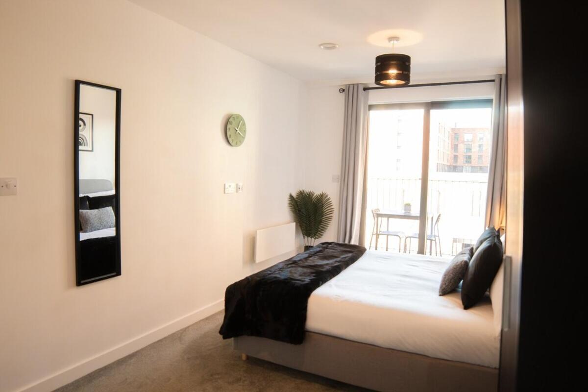 Luxury Mcr 2Bed,2Bath Apartment- Central Location! แมนเชสเตอร์ ภายนอก รูปภาพ
