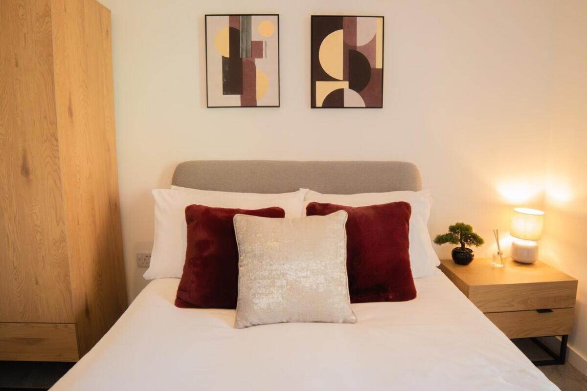 Luxury Mcr 2Bed,2Bath Apartment- Central Location! แมนเชสเตอร์ ภายนอก รูปภาพ