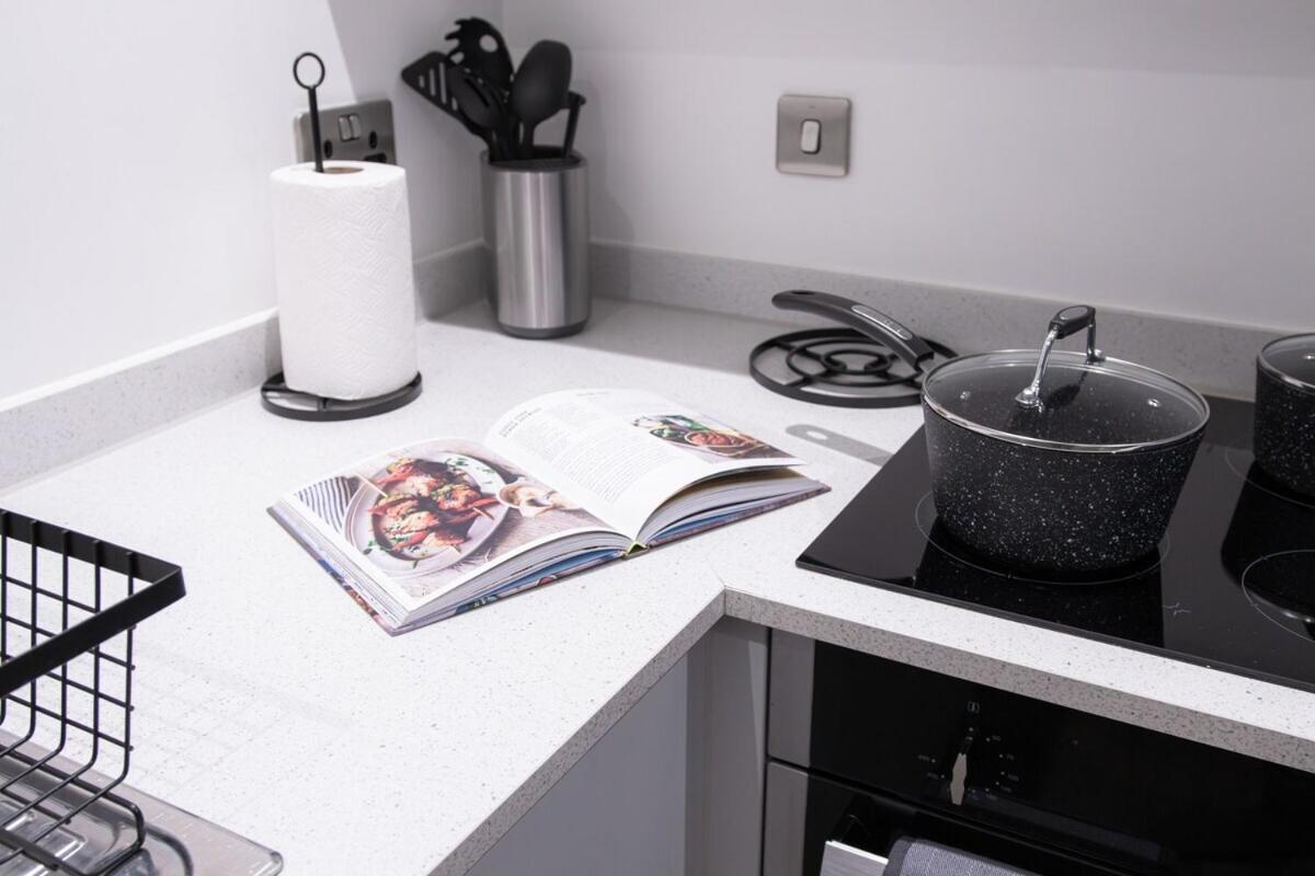 Luxury Mcr 2Bed,2Bath Apartment- Central Location! แมนเชสเตอร์ ภายนอก รูปภาพ