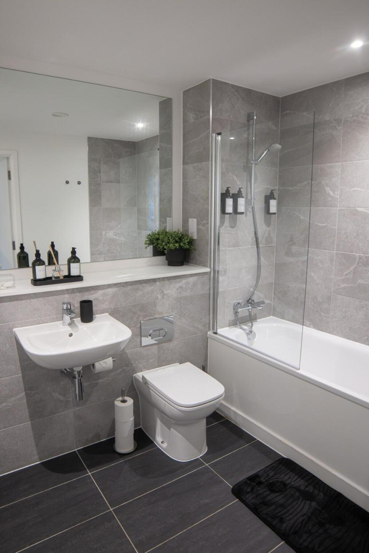 Luxury Mcr 2Bed,2Bath Apartment- Central Location! แมนเชสเตอร์ ภายนอก รูปภาพ